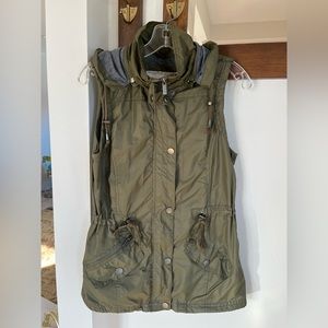 YMI Lightweight Lined Vest